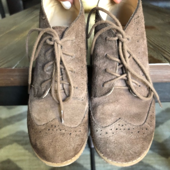 SOLD Brown Boots - Picture 5 of 8